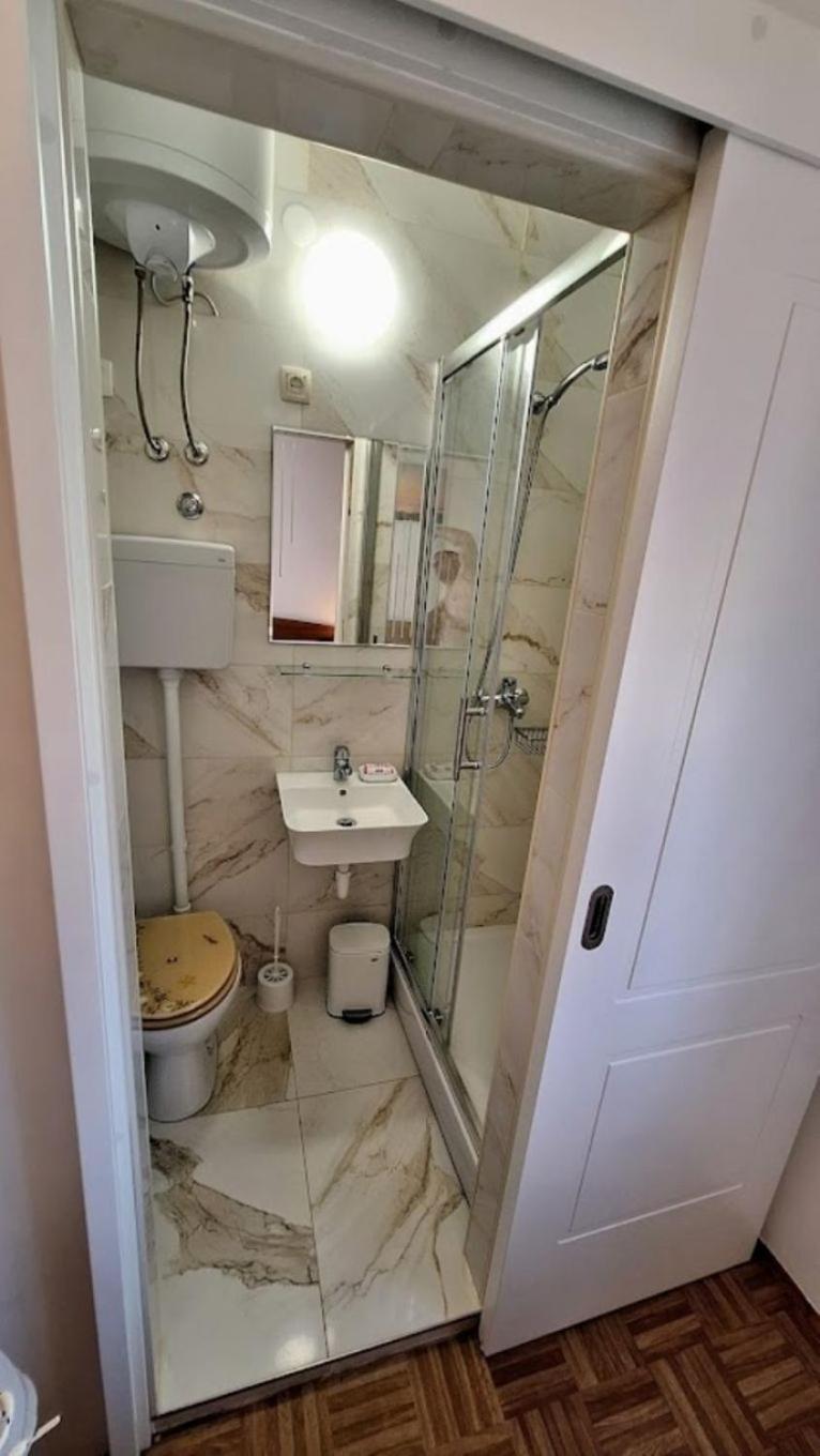 Apartment Zvone Veli Rat Bagian luar foto