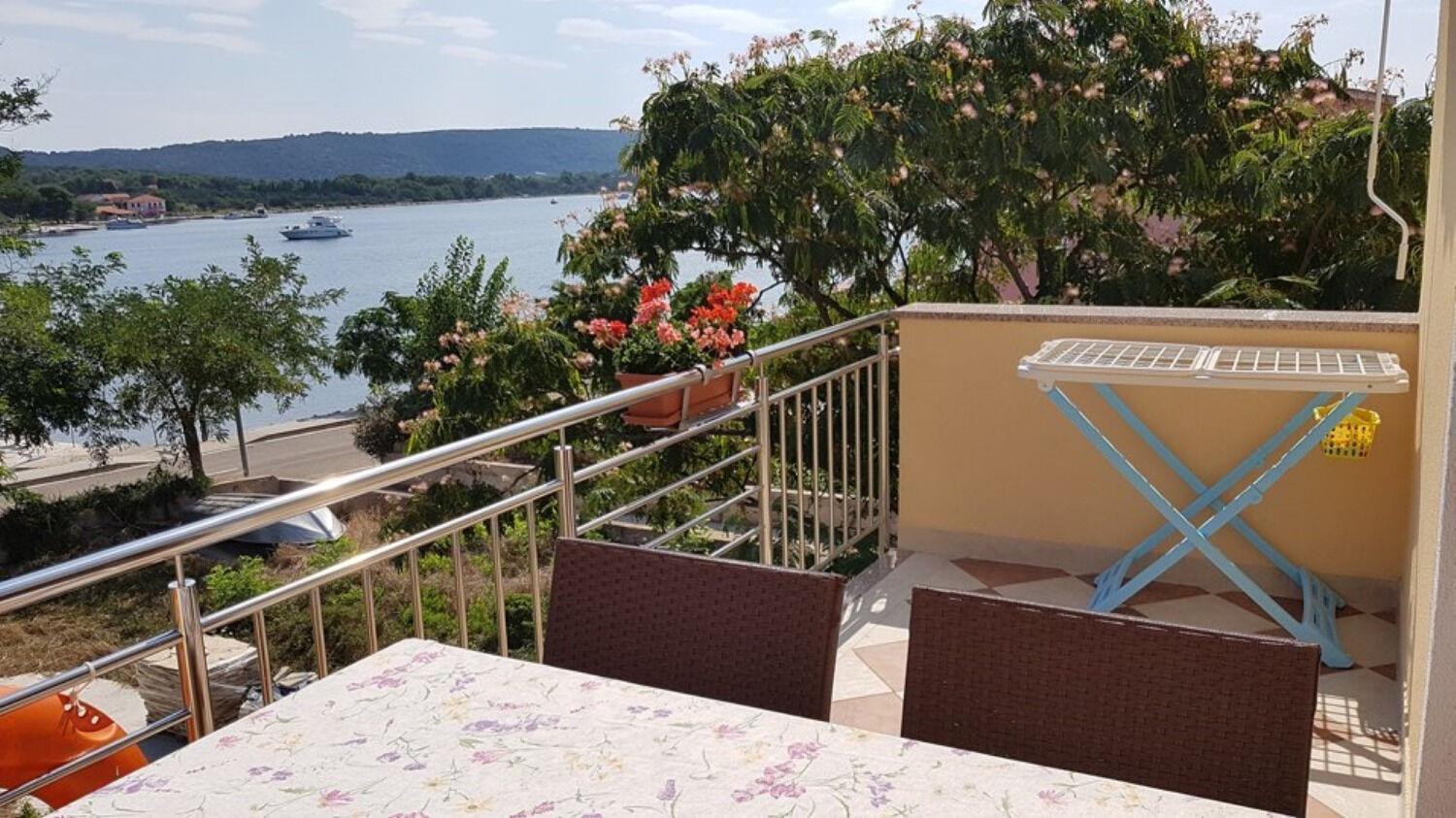 Apartment Zvone Veli Rat Bagian luar foto