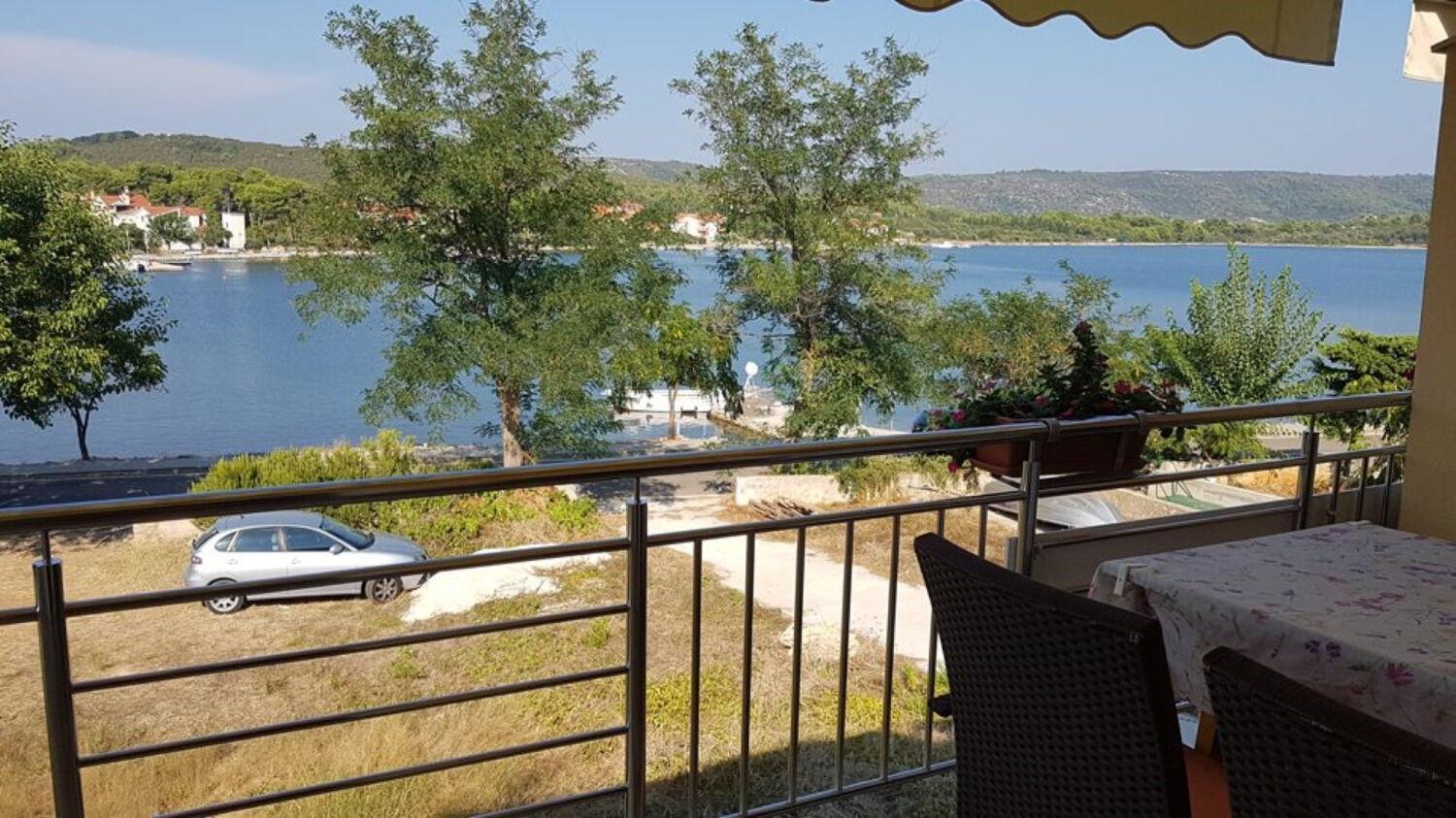 Apartment Zvone Veli Rat Bagian luar foto