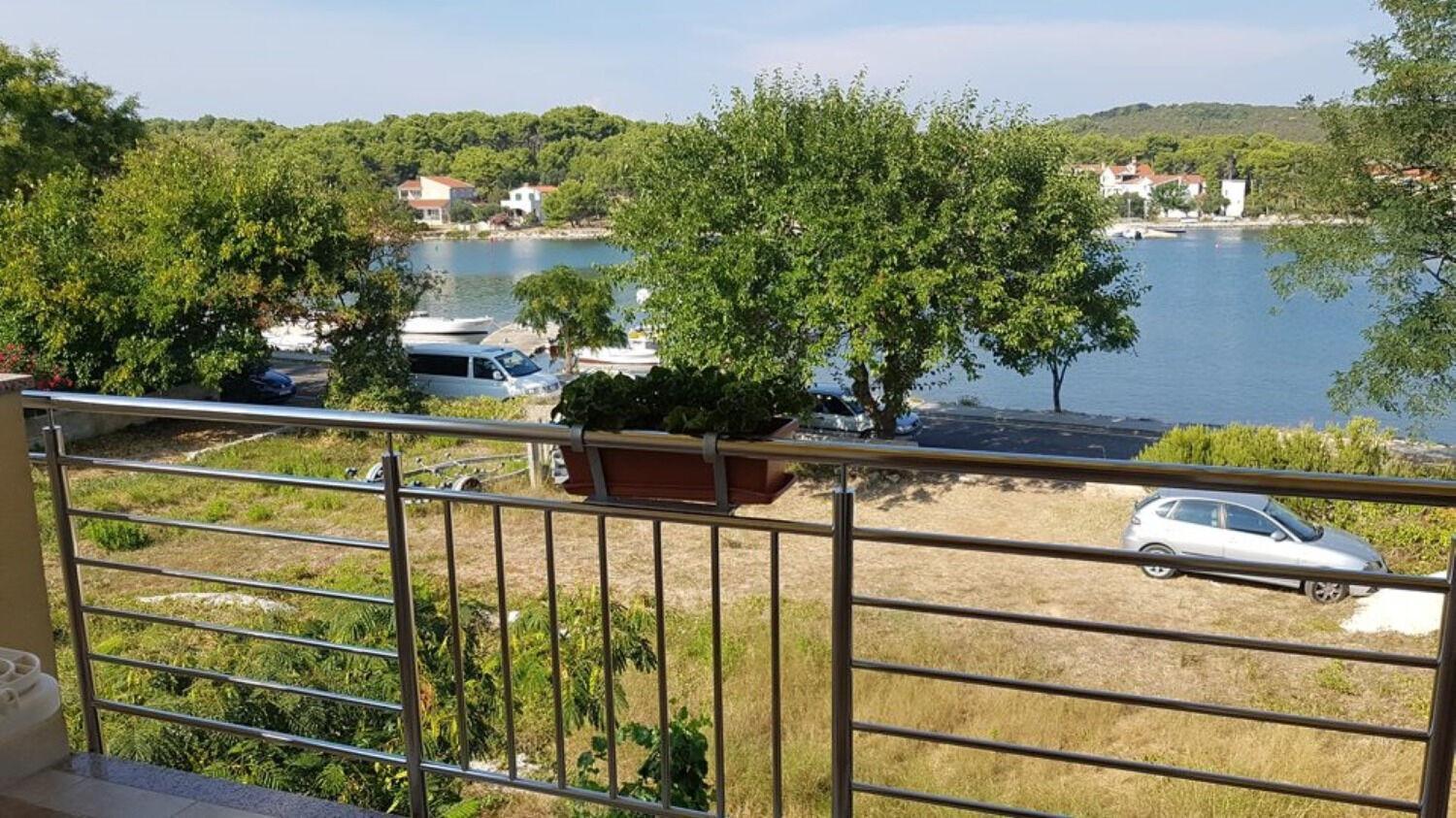 Apartment Zvone Veli Rat Bagian luar foto